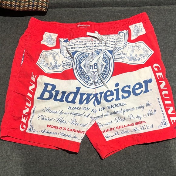 PacSun Red Graphic Men Shorts - Picture 1 of 3